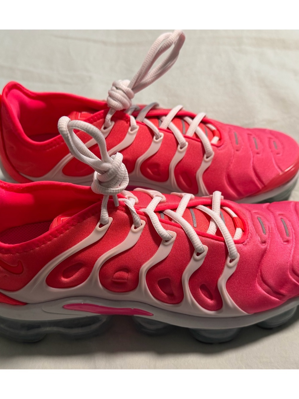 Nike Air Vapormax Plus “Pink Blast” EUC - Picture 2 of 13